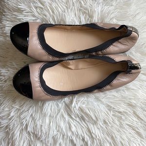 🍁🍁Cole Haan nude/black capped toe foldable ballet flat 8 NWOT